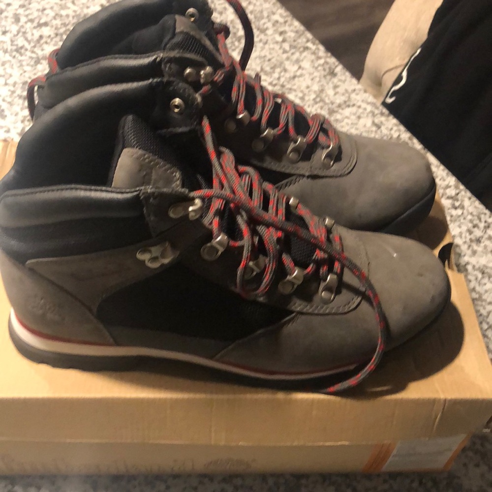 Gray Timberlands - image 2